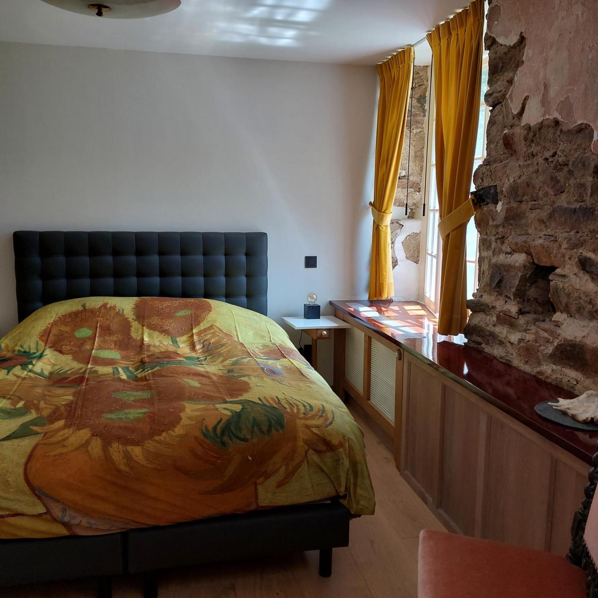 Bed and Breakfast Le Vieux Moulin Goudelin Номер фото